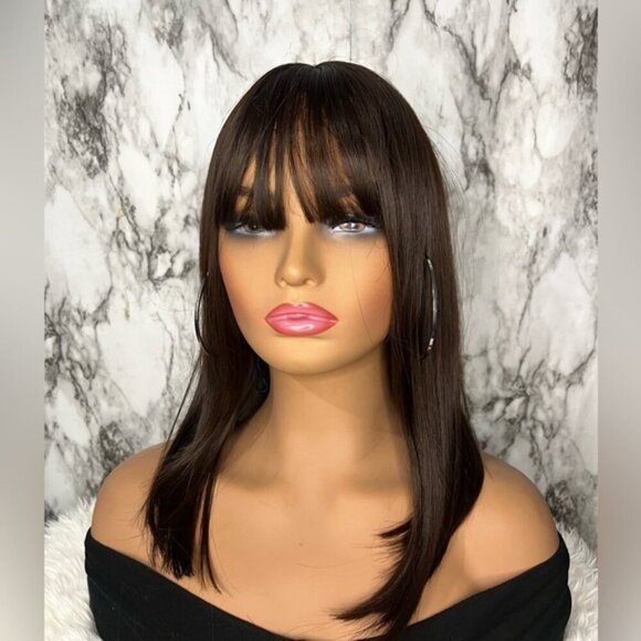 16 In Short Bob Chocolate Brown Wig with Bangs - Picture 7 of 9